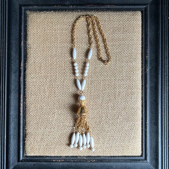 VTG | Costume Jewelry Necklace Bundle - Picture 12 of 14